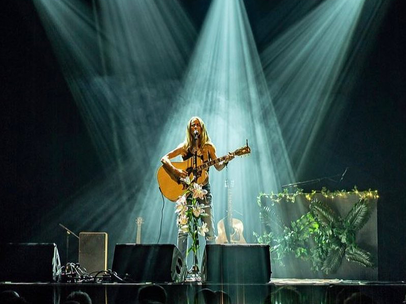 Heather Nova photo by Roel Van de Velde